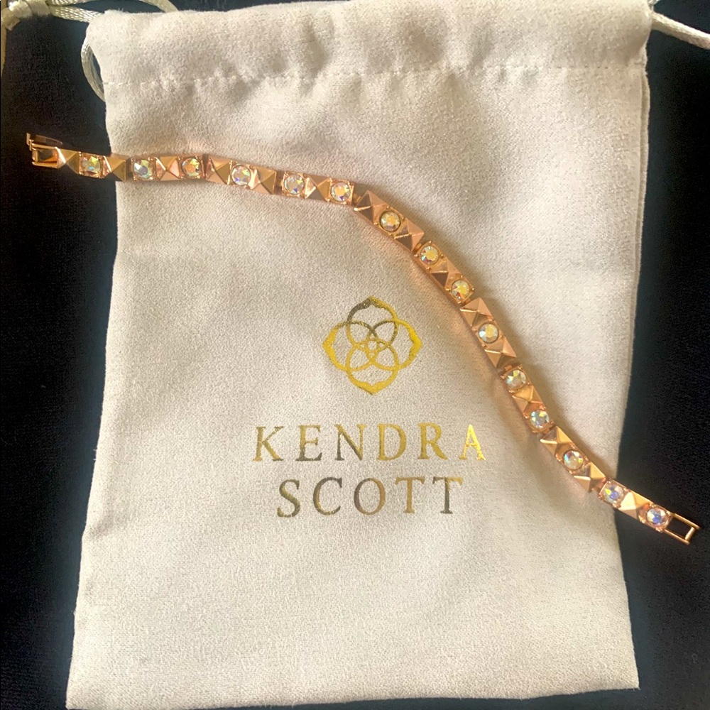 KENDRA SCOTT ROSEGOLD BRACELET